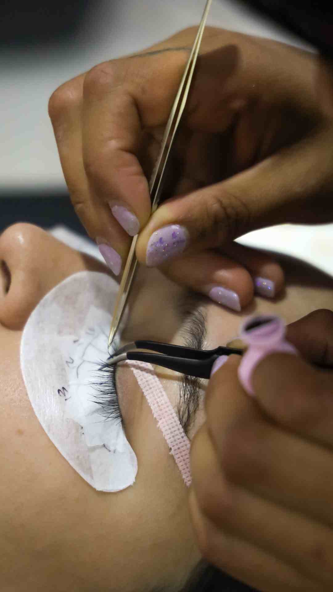 Eyelash Extension Course (Classic).jpg