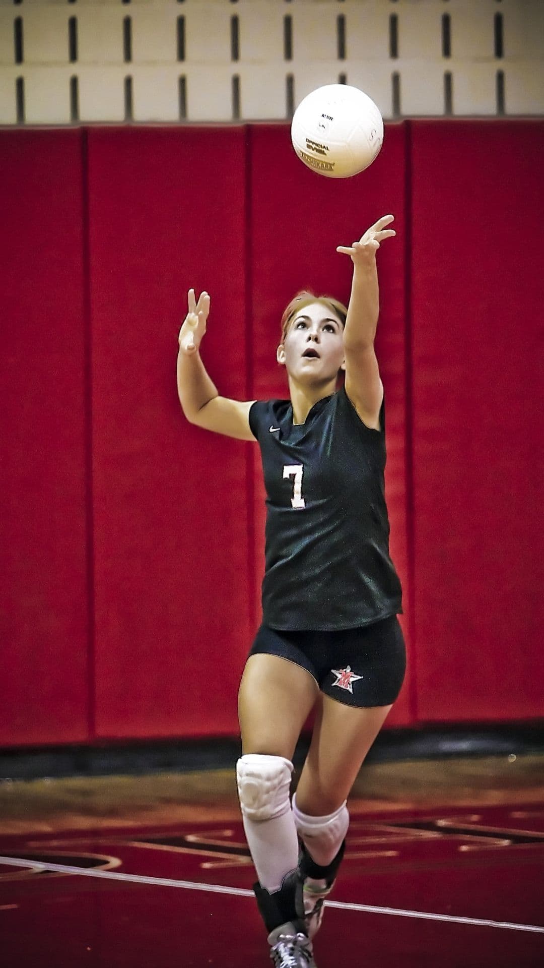 volleyball hit1.jpg