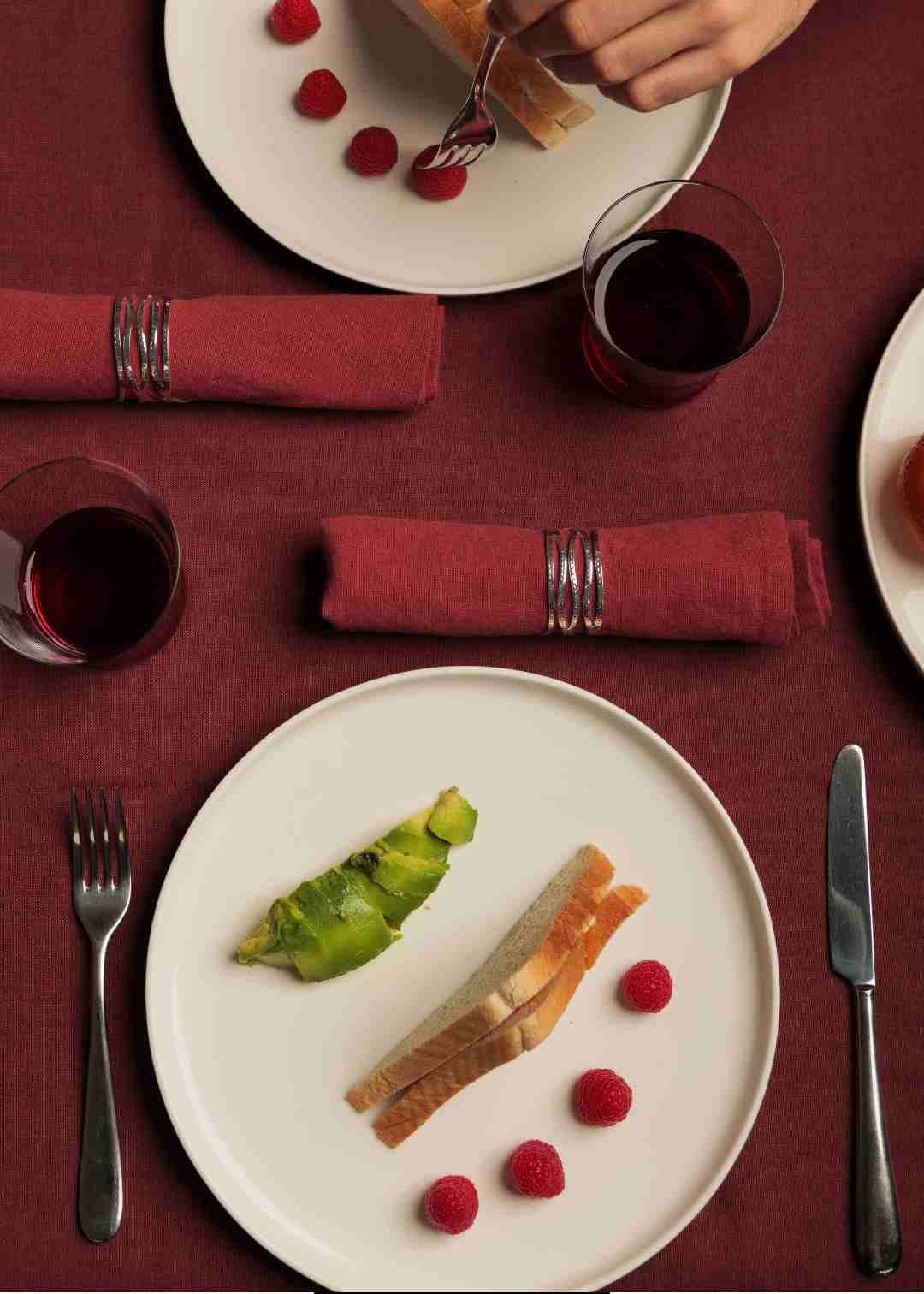 Din 4.jpg