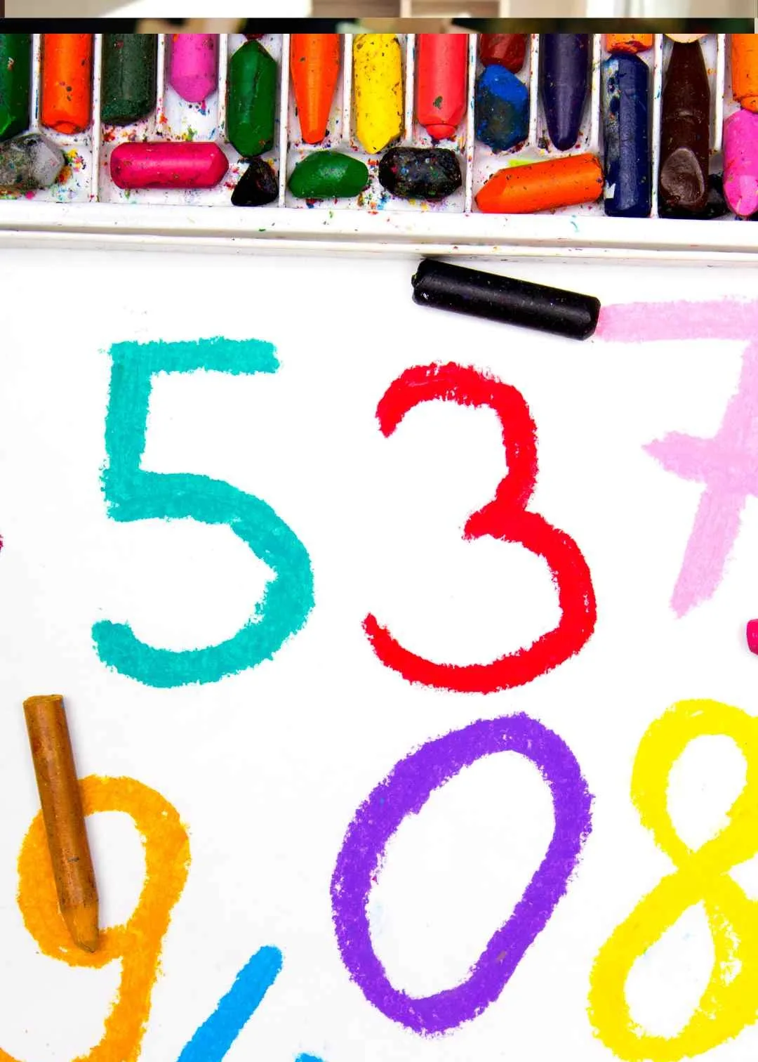 Group Oil Pastel class in Dubai.webp