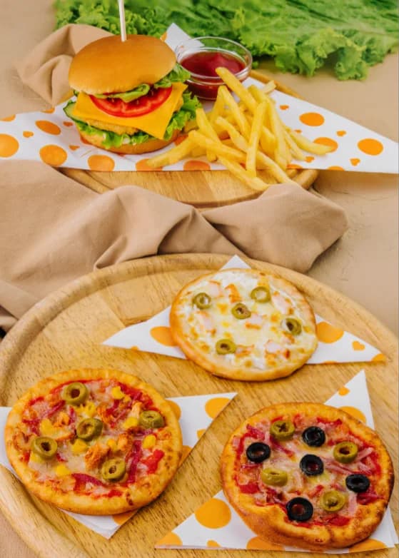 Private Burger & Pizza Making Class.webp