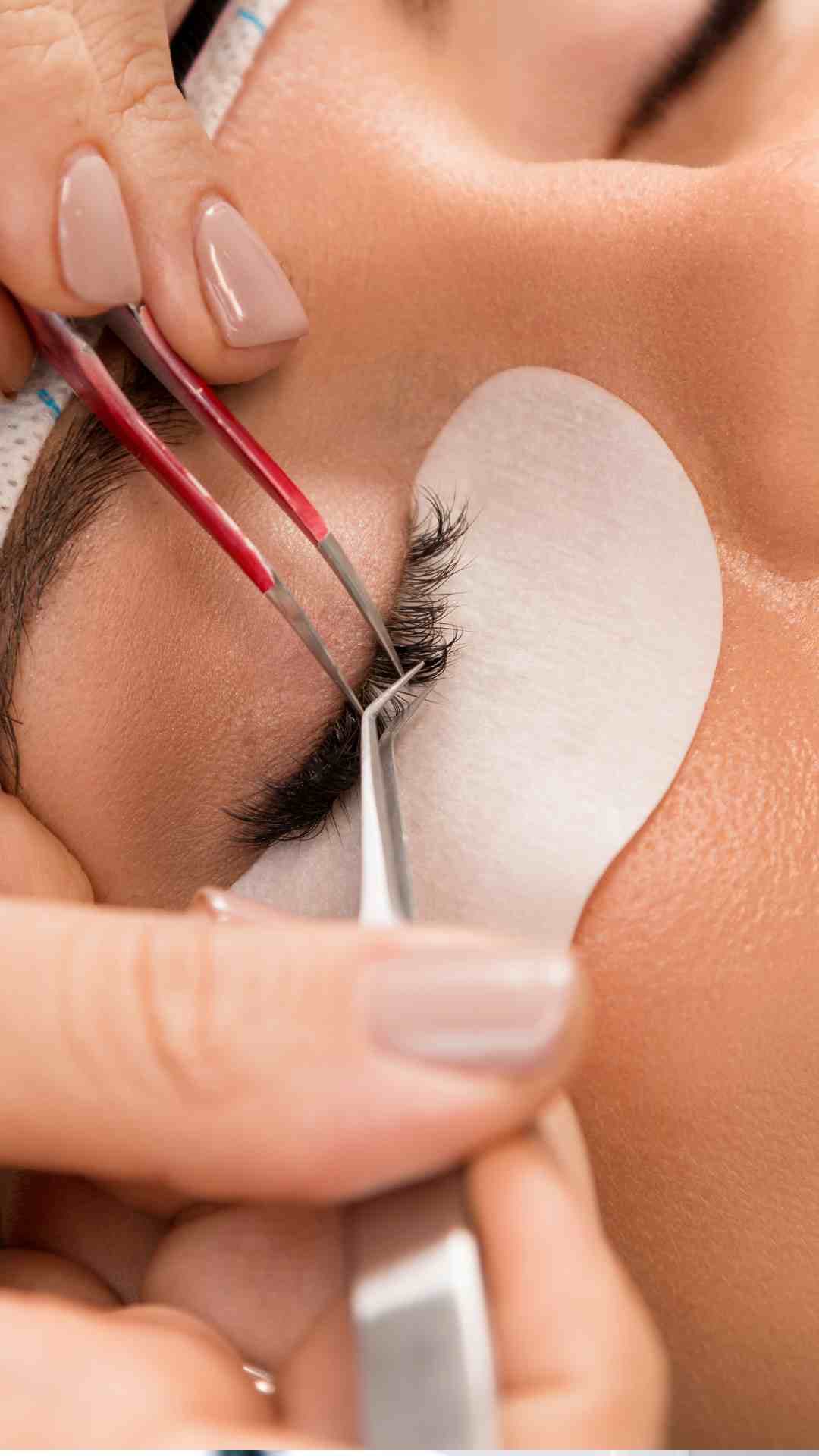 Eyelash Extension Course - 2D, 3D, Russian Volume.jpg