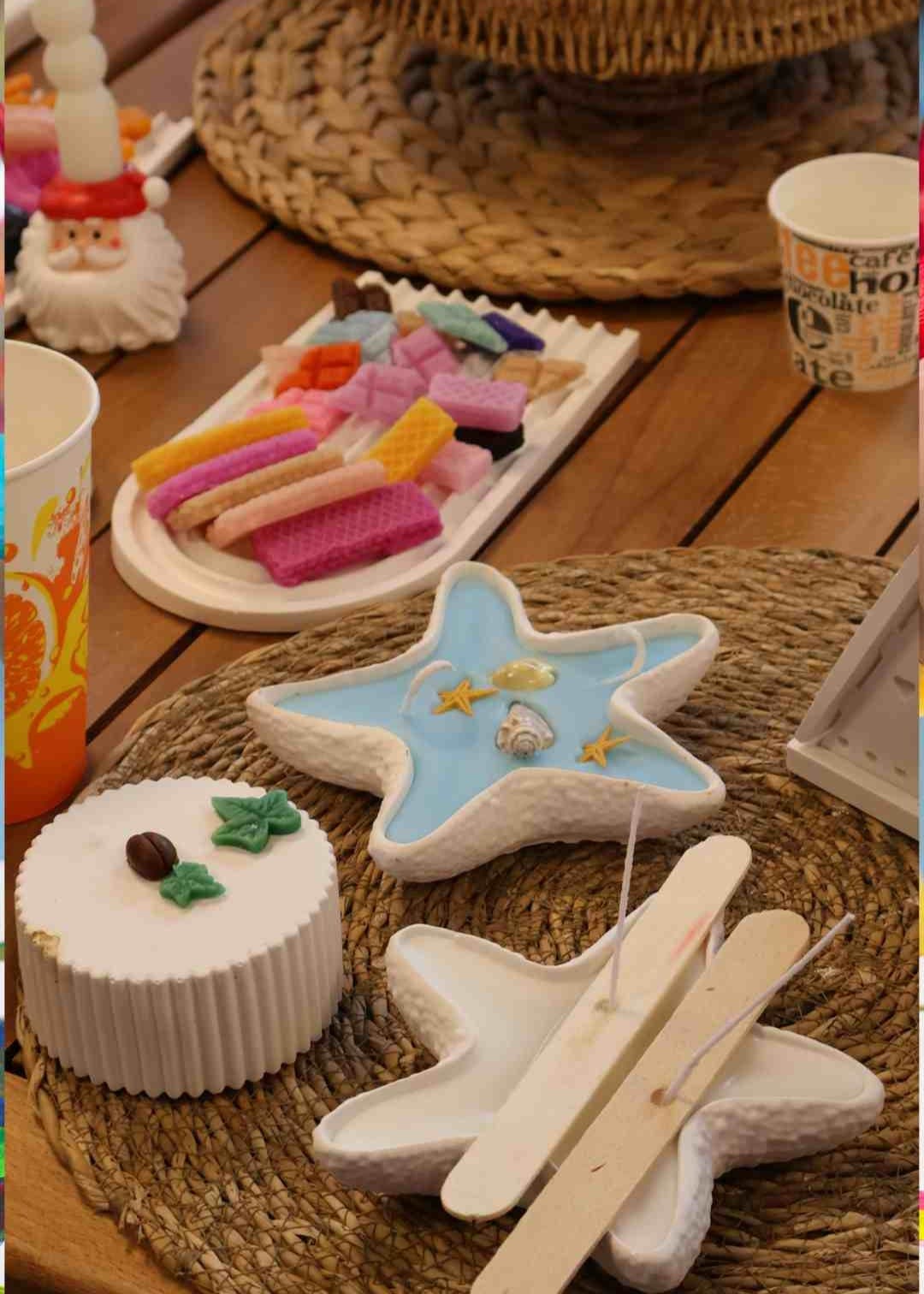 At-Home Private finger painting, sensory art, and simple crafts Lessons3.jpg